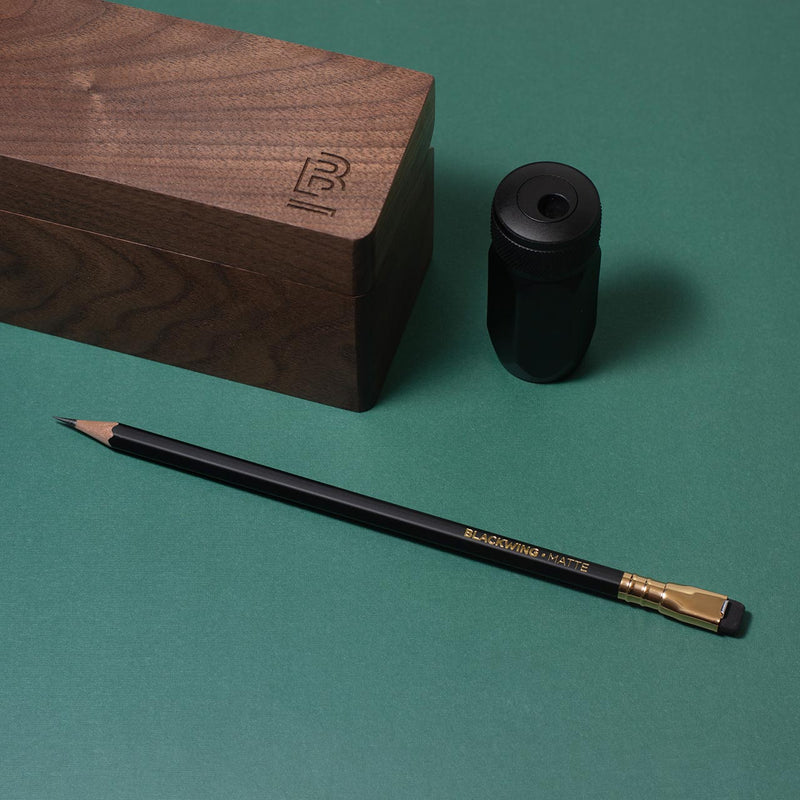 Blackwing Walnut Pencil Box Gift Set